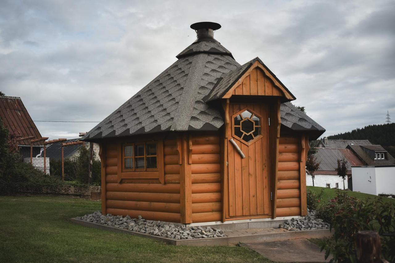 Wohlfuehl-Ferienhaus Eifel-Landurlaub Mit Herz Dahlem  Екстериор снимка
