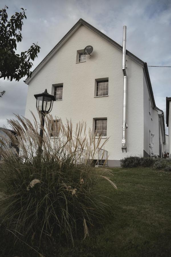 Wohlfuehl-Ferienhaus Eifel-Landurlaub Mit Herz Dahlem  Екстериор снимка
